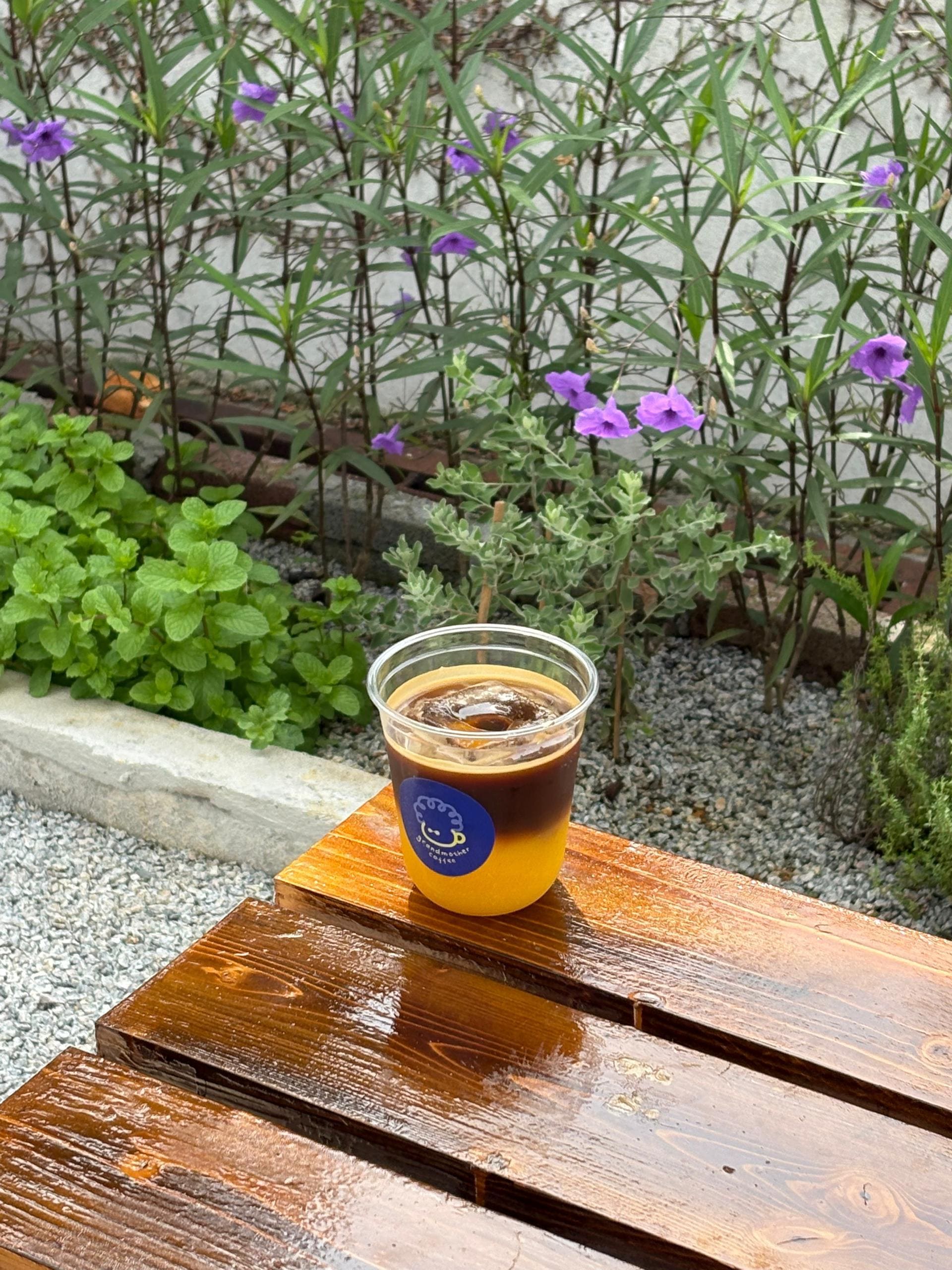 Grandmother's Coffee interior