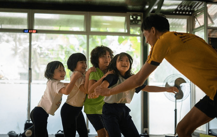 Friendly Wasp MMA coach